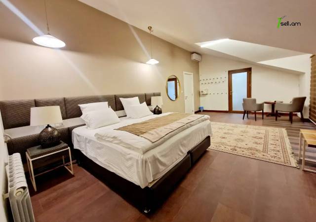 Չորս հարկանի քարե տուն Նաիրի Զարյան փողոցում Արաբկիրում, 800 քմ, 3+ սանհանգույց