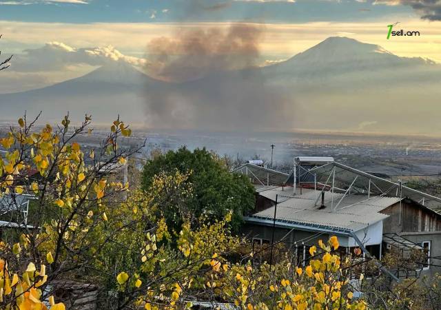 Երկու հարկանի քարե տուն 19-րդ փողոցում Շենգավիթում, 500 քմ, 2 սանհանգույց, կապիտալ վերանորոգված