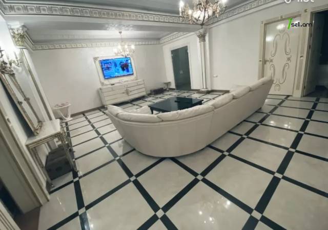 5 սենյականոց բնակարան նորակառույց շենքում Եկմալյան փողոցում, 200 ք.մ., 2 սանհանգույց