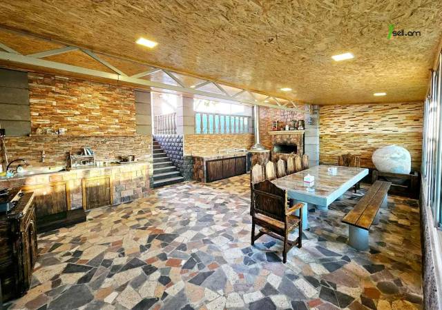 Երկու հարկանի քարե տուն, Աշտարակի խճուղի Աշտարակում, 1400 ք.մ., 2 սանհանգույց, կապիտալ վերանորոգված