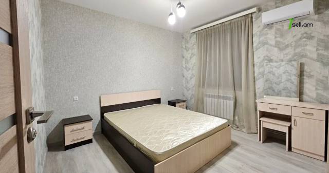 Երեք հարկանի քարե տուն Արցախի պողոտայում Էրեբունիում, 460 ք.մ., 3+ սանհանգույց, կապիտալ վերանորոգված