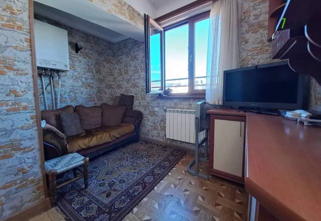 4 սենյականոց բնակարան Պուշկինի փողոցում, 125 ք.մ., 2 սանհանգույց, նախավերջին հարկ