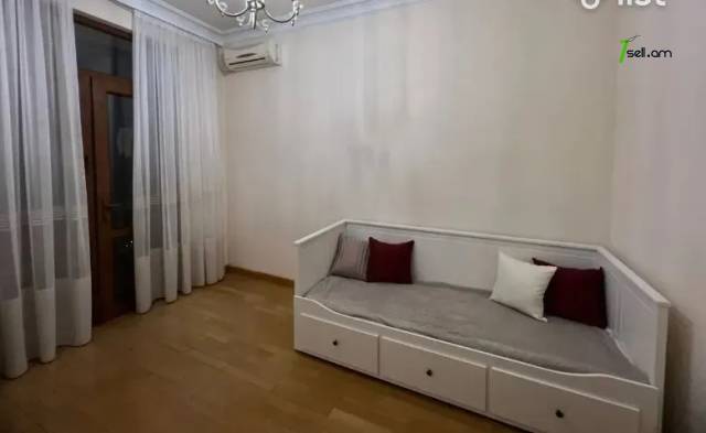 3 սենյականոց բնակարան Սարյանի փողոցում, 97 ք.մ., բարձր առաստաղներ, նախավերջին հարկ
