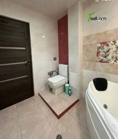 3 սենյականոց բնակարան Կարախանյան փողոցում, 90 ք.մ., 2/9 հարկ, կապիտալ վերանորոգված