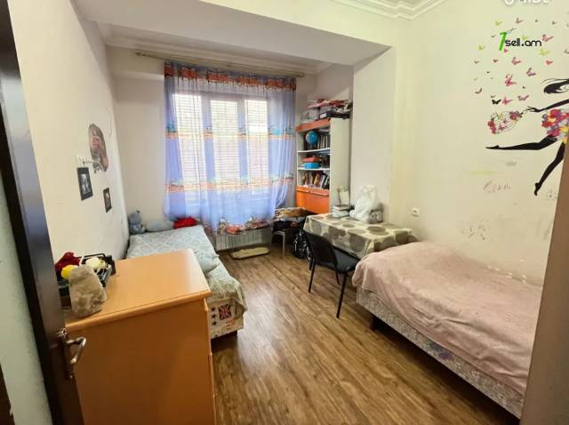 3 սենյականոց բնակարան նորակառույց շենքում Ադոնցի փողոցում, 83 ք.մ., 2/8 հարկ, 2 սանհանգույց