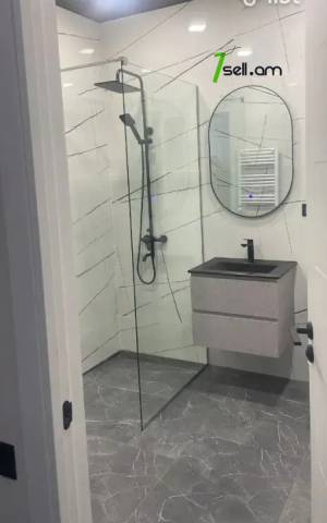 3 սենյականոց բնակարան նորակառույց շենքում Արամ Խաչատրյան փողոցում, 65 քմ, բարձր առաստաղներ