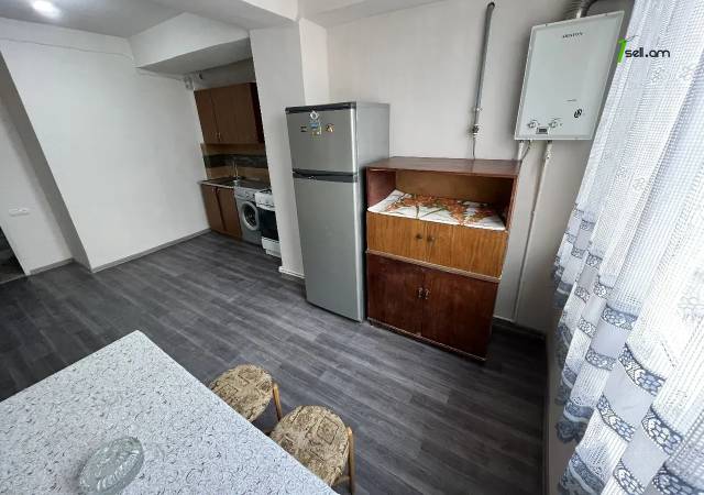 4 սենյականոց բնակարան Մանուկյան փողոցում, 100 ք.մ., կոսմետիկ վերանորոգում