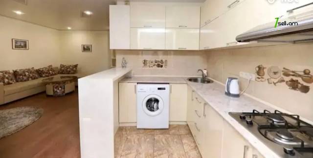 2 սենյականոց բնակարան, Komitas Ave, 48 քմ, 3/5 հարկ, կապիտալ վերանորոգված, քարե շենք