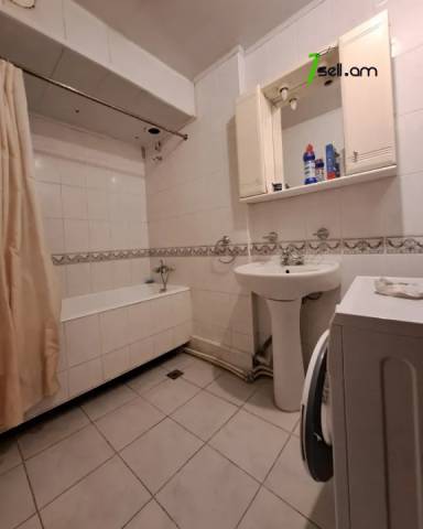 2 սենյականոց բնակարան Ամիրյան փողոցում, 68 ք.մ., 5/9 հարկ