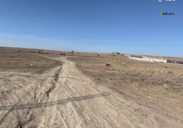 Հողատարածք բնակելի շինությունների համար Ձորաղբյուրում, 1200 ք.մ.