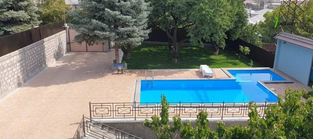 Երկու հարկանի քարե տուն Արաբկիրում, 1100 ք.մ., մասնակի վերանորոգում