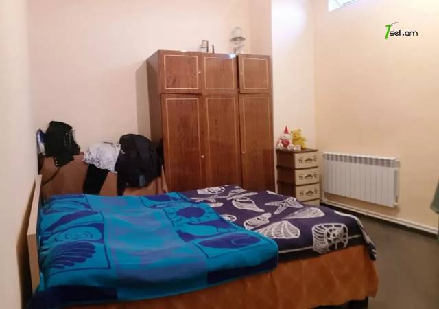 Երկու հարկանի քարե տուն Շենգավիթ փողոցում Շենգավիթում, 200 ք.մ., 2 սանհանգույց, մասնակի վերանորոգում