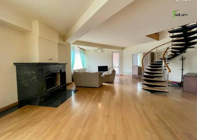 Ընդարձակ 4 սենյականոց բնակարան նորակառույց շենքում Զաքյան փողոցում, 270 ք.մ., 3+ սանհանգույց