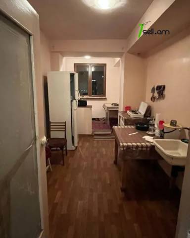 2 սենյականոց բնակարան Չարենցի փողոցում, 60 քմ, 10/16 հարկ