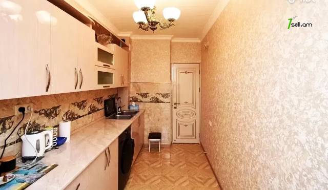 2 սենյականոց բնակարան Աթոյան փողոցում, 56 ք.մ., 7/9 հարկ, կապիտալ վերանորոգված