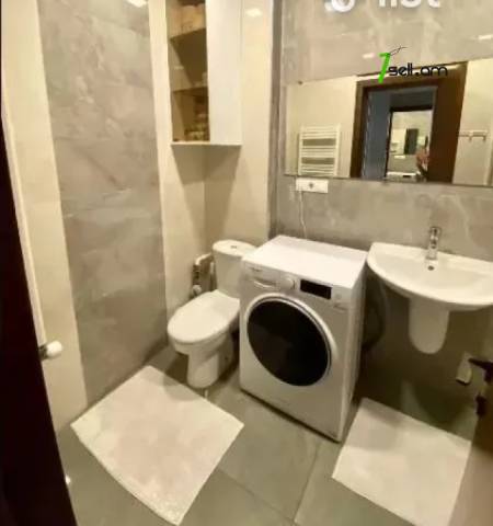 2 սենյականոց բնակարան նորակառույց շենքում Վերին Անտառային փողոցում, 52 ք.մ., բարձր առաստաղներ