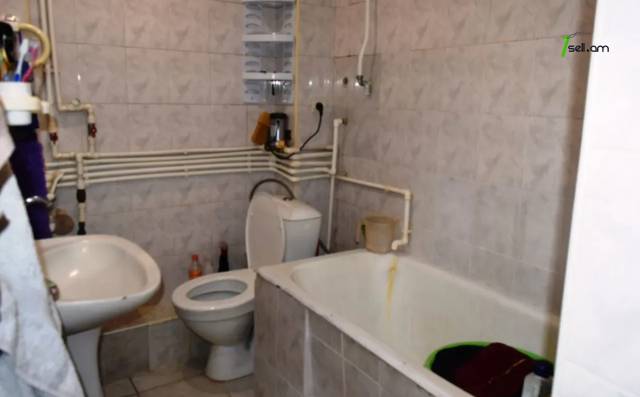 3 սենյականոց բնակարան Ղանդիլյանի փողոցում, 72 ք.մ., եվրովերանորոգված