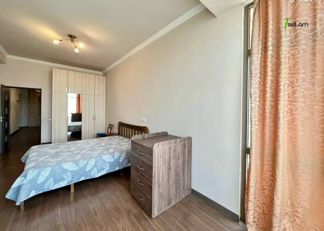 4 սենյականոց բնակարան նորակառույց շենքում Վերին Անտառային փողոցում, 130 քմ, 5/10 հարկ