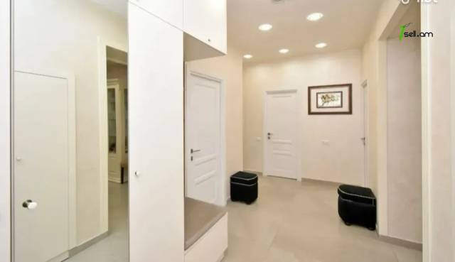 3 սենյականոց բնակարան Կոմիտասի պողոտայում, 88 քմ, նախավերջին հարկ, բարձր առաստաղներ