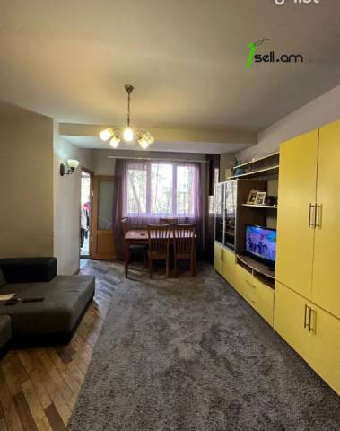 3 սենյականոց բնակարան Թումանյան փողոցում, 71 ք.մ., 3/12 հարկ, մասնակի վերանորոգում