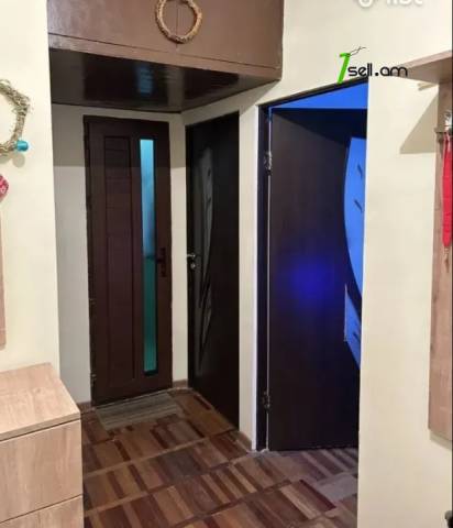 3 սենյականոց բնակարան Մինսկի փողոցում, 78 քմ, 5/9 հարկ, կապիտալ վերանորոգված