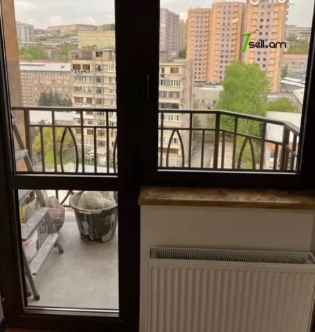 3 սենյականոց բնակարան նորակառույց շենքում Հրաչյա Ներսիսյան փողոցում, 96 ք.մ., 2 սանհանգույց