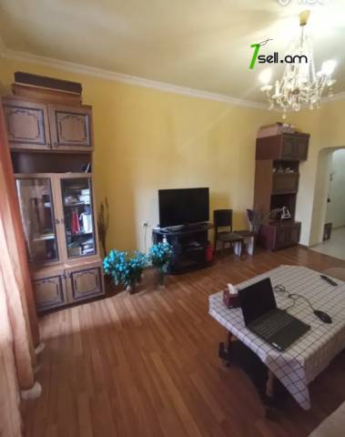 3 սենյականոց բնակարան Նիկողայոս Տիգրանյան փողոցում, 68 ք.մ., 2/5 հարկ, բարձր առաստաղներ