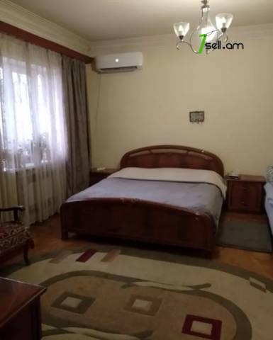 Երկու հարկանի քարե տուն Նոր Արեշի 35րդ փողոցում Էրեբունիում, 450 ք.մ., 3+ սանհանգույց