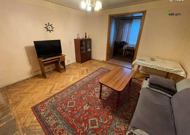 2 սենյականոց բնակարան Նաիրի Զարյան փողոցում, 67 ք.մ., 1/5 հարկ, քարե շենք