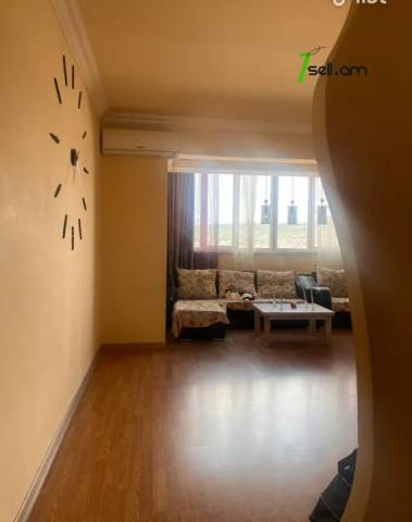 3 սենյականոց բնակարան, Ավան-Առինջ 2-րդ միկրոշրջան, 77 քմ, նախավերջին հարկ, եվրովերանորոգված