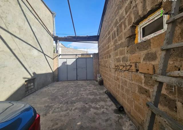 Մեկ հարկանի տուն Սիլիկյան 6-րդ փողոցում Աջափնյակում, 97 քմ