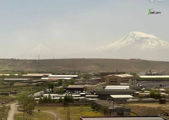 2 սենյականոց բնակարան Խաղաղ Դոնի փողոցում, 36 քմ, նախավերջին հարկ, կապիտալ վերանորոգված