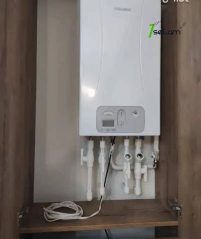 2 սենյականոց բնակարան նորակառույց շենքում Արամ Խաչատրյան փողոցում, 62 քմ, 9/11 հարկ