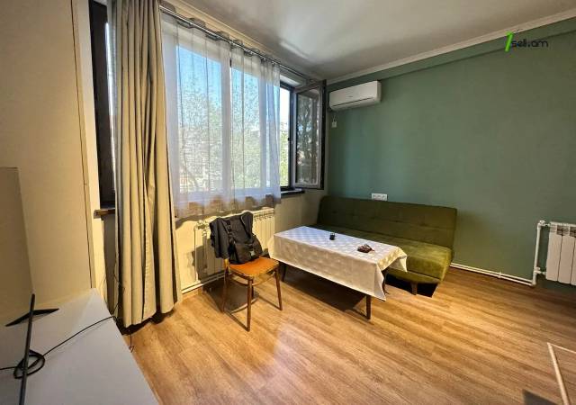 1 սենյականոց բնակարան Վարդանանց փողոցում, 38 ք.մ., 2/9 հարկ, կապիտալ վերանորոգված