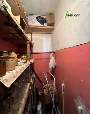 3 սենյականոց բնակարան Զաքարիա Քանաքեռցու փողոցում, 69 ք.մ., նախավերջին հարկ, եվրովերանորոգված