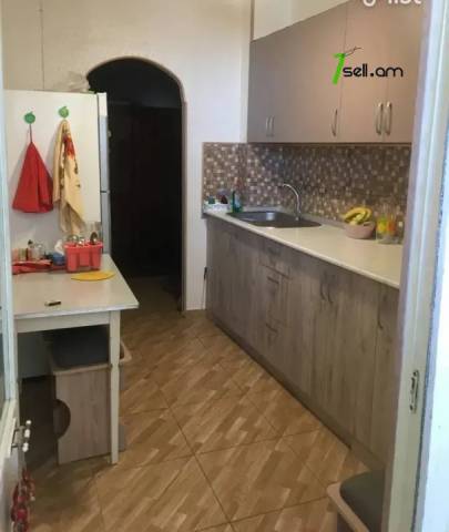 2 սենյականոց բնակարան, Նորաշեն թաղամաս, 62 ք.մ., նախավերջին հարկ, մասնակի վերանորոգում