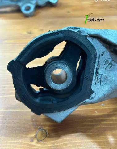 Շարժիչի բարձիկ / մատոռի պադուշկա, Honda Elysion RR1, 2004թ, Օրիգինալ պահեստամաս