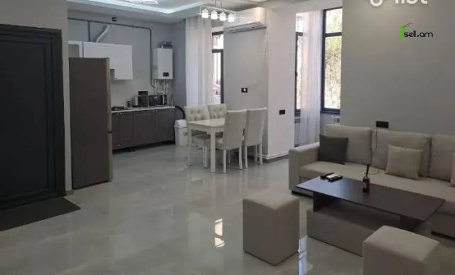 2 սենյականոց բնակարան Մարշալ Բաղրամյան պողոտայում, 45 ք.մ., նախավերջին հարկ, կապիտալ վերանորոգված