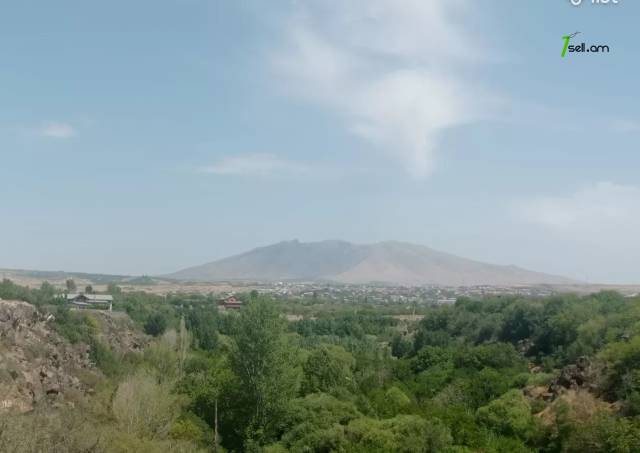 Գյուղատնտեսական հողատարածք Միքայել Նալբանդյանի փողոցում Օշականում, 4800 քմ