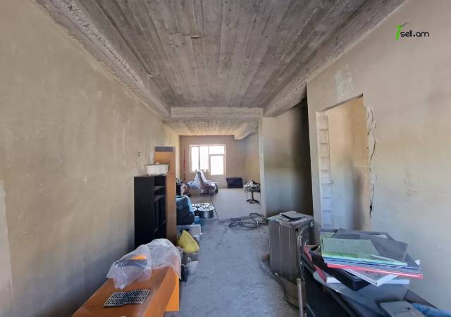 Բազմաֆունկցիոնալ գույք կենտրոնում, 250 ք.մ.