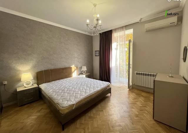 2 սենյականոց բնակարան Կոմիտասի պողոտայում, 70 քմ, նախավերջին հարկ, բարձր առաստաղներ