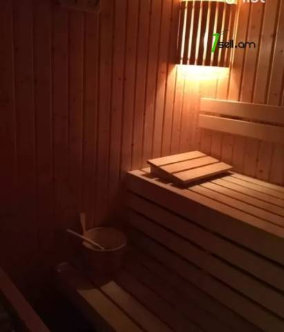 6 սենյականոց բնակարան կենտրոնում, 265 ք.մ., 2 սանհանգույց, բարձր առաստաղներ, եվրովերանորոգված