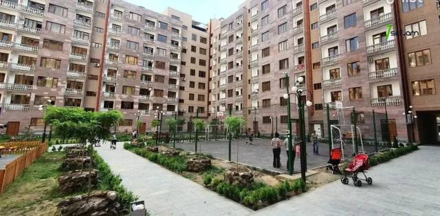 4 սենյականոց բնակարան նորակառույց շենքում Նիկողայոս Ադոնցի փողոցում, 124 ք.մ., 2 սանհանգույց