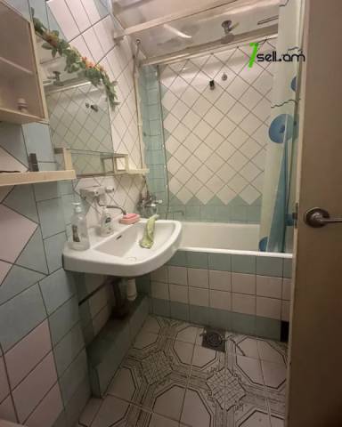 2 սենյականոց բնակարան Փավստոս Բուզանդի փողոցում, 70 ք.մ., բարձր առաստաղներ, 6/9 հարկ