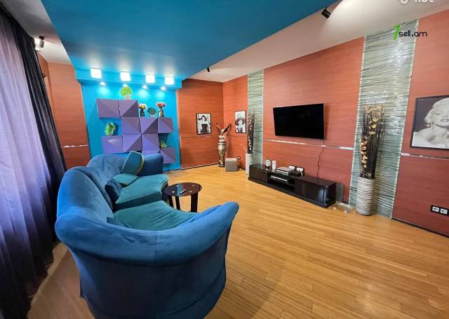 Ընդարձակ 4 սենյականոց բնակարան նորակառույց շենքում Հյուսիսային պողոտայում, 258 քմ, 5/8 հարկ