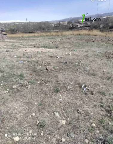 Հողատարածք բնակելի շինությունների համար Ավանում, 500 ք.մ.