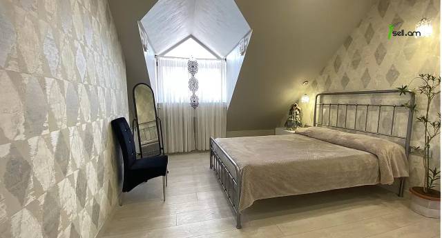 3 սենյականոց բնակարան նորակառույց շենքում Վերին Անտառային փողոցում, 147 քմ, 2 սանհանգույց