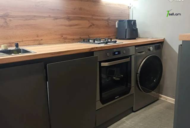 2 սենյականոց բնակարան նորակառույց շենքում Քանաքեռ Զեյթունում, 60 ք.մ., բարձր առաստաղներ, 10/16 հարկ