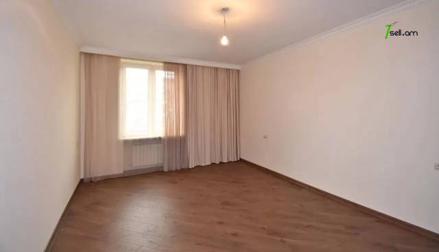 3 սենյականոց բնակարան Կոմիտասի պողոտայում, 90 ք.մ., բարձր առաստաղներ, 3/5 հարկ, կապիտալ վերանորոգված