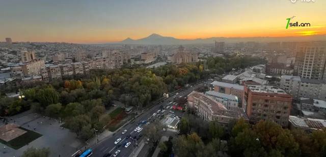 Ընդարձակ 4 սենյականոց բնակարան նորակառույց շենքում Վարդանանց փողոցում, 206 քմ, 20/23 հարկ